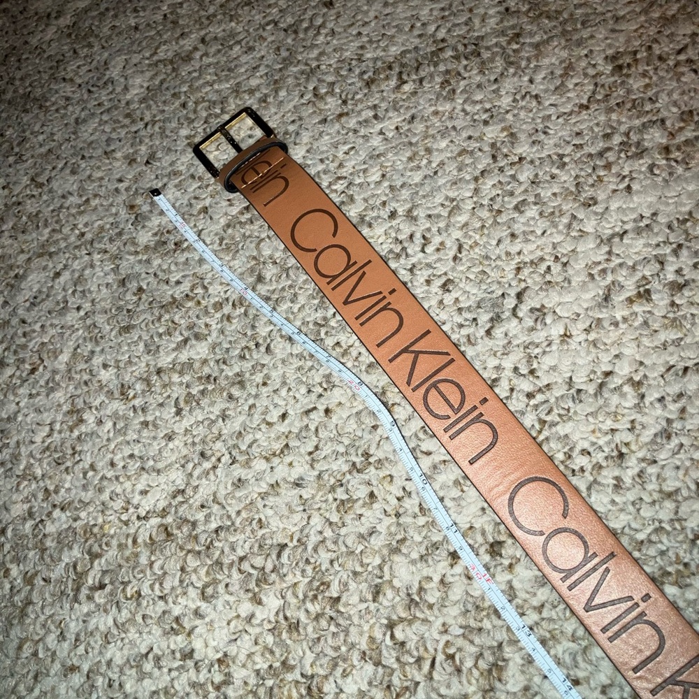 Calvin Klein Brown Leather Belt with Sleek Buckle - Picture 8 of 10